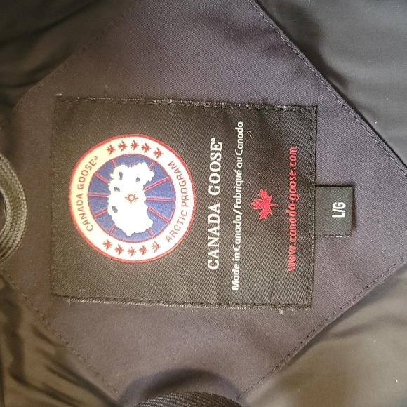 Canada goose Large jacket - Picture 3 of 7